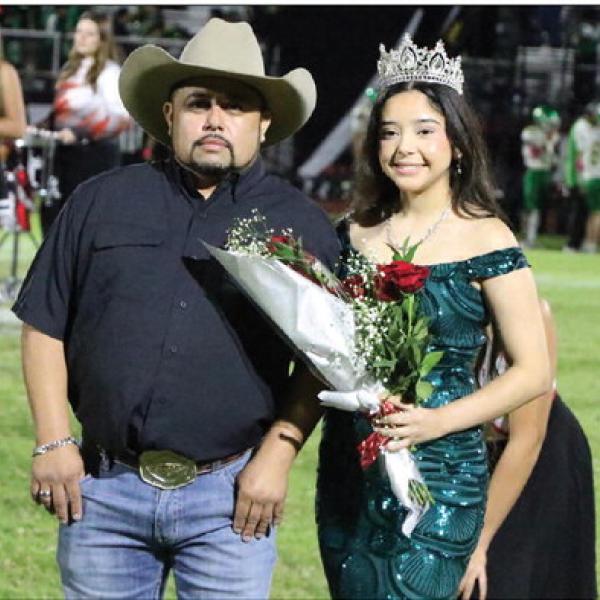 The 2026 Hamilton senior Homecoming Queen is Jovana Flores. Photo by Jaxon Hansard