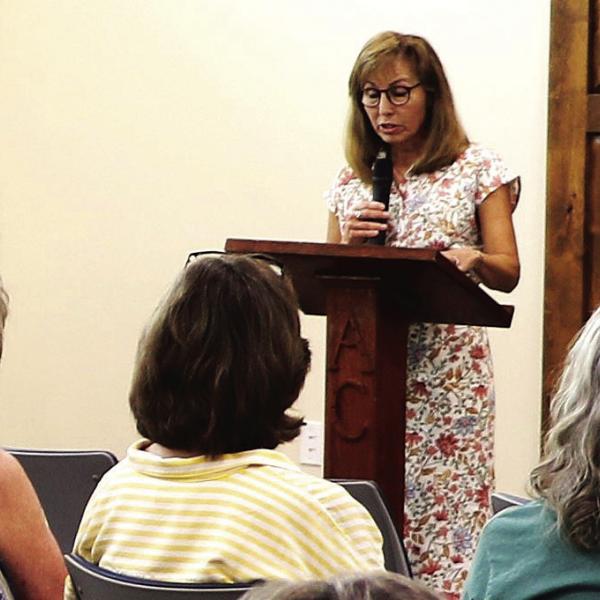 NY TIMES BESTSELLING  AUTHOR VISITS LIBRARY