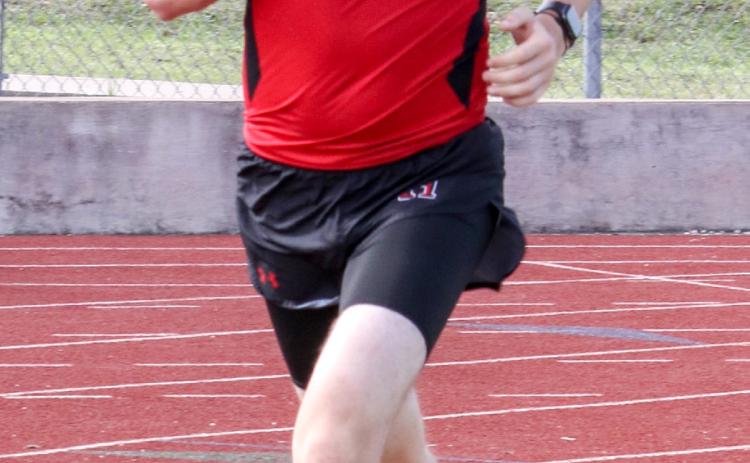 HHS raids Pirate Relays; Ready to attack district track