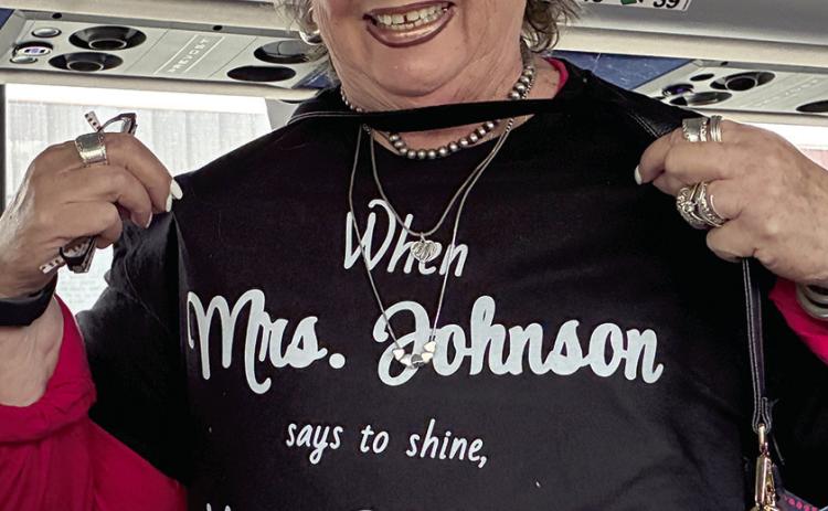 BULLDOGS WILL SHINE