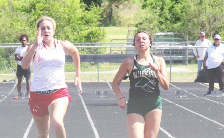 20 HHS athletes on track for regionals