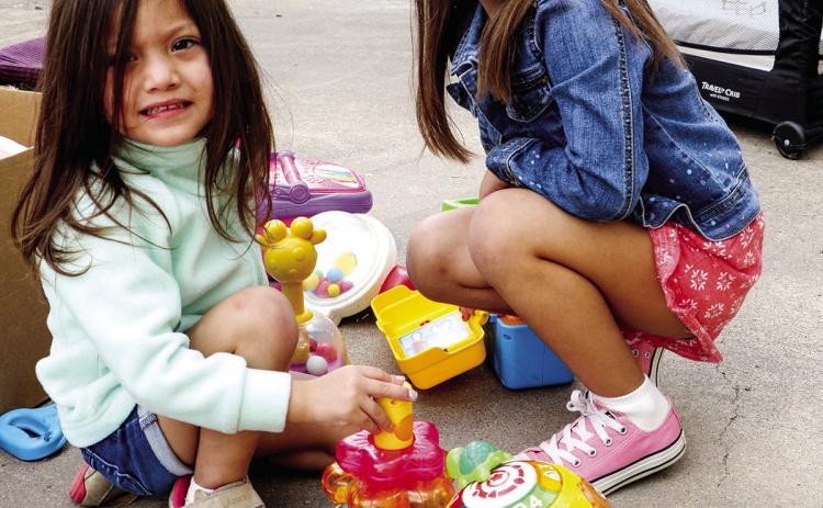 LITTLE SHOPPERS