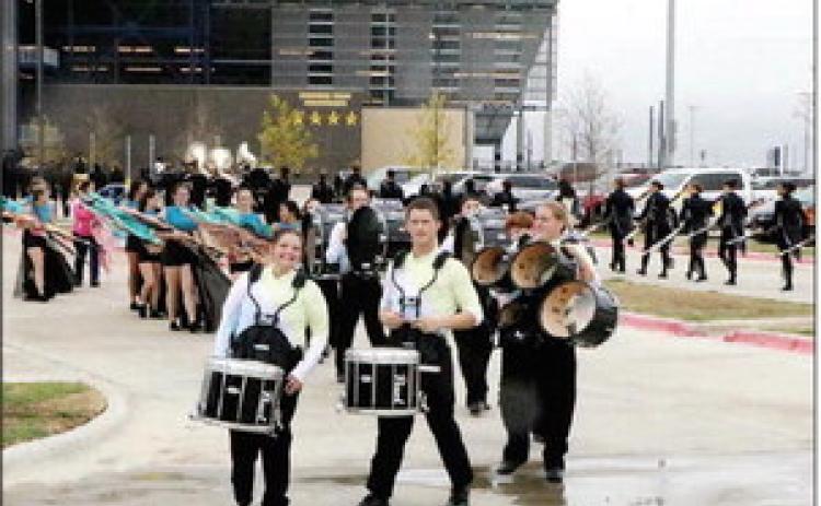 Bulldog band sounds off at pre-Region marching contest