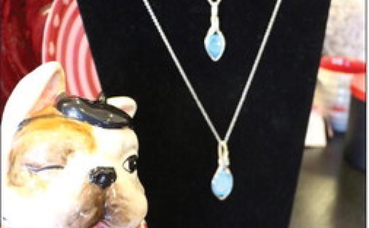 Local artist adds creative twist to jewelry