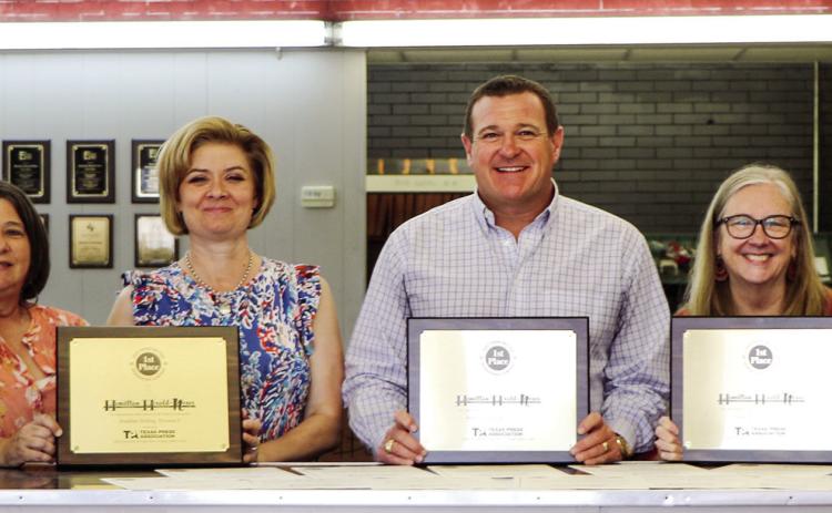 HHN receives awards at press convention