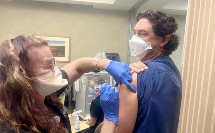 Moderna vaccine arrives