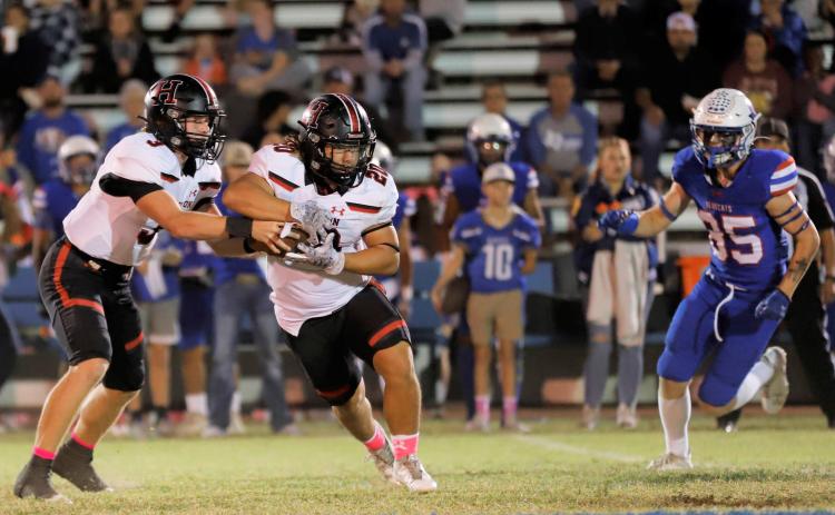 Dogs usher in Bearcats after spooking the Bluecats
