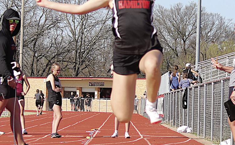 8th grade runners shine in last junior high track meet