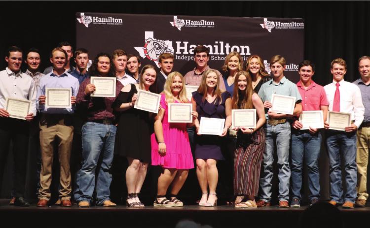 Awards top $900K for Class of ’22