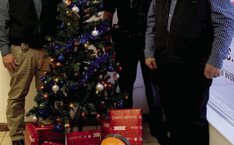 HPD helps family at Christmas