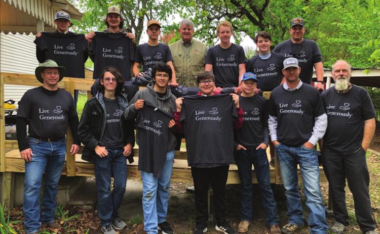 Youth see need and help neighbor