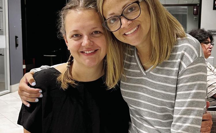 A gift of LIFE Childhood pal gives kidney to bestie